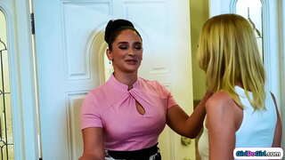 Пичи но бадӟым бызьылӥсь ӵош кариськыса сюрныл сиська сиська аферистка милфа шараяны блондинкаос а, мар-а сое нюлоз йырсиё кысӥе сюранаез сое