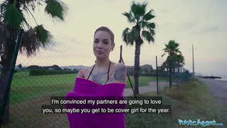 Ņ�共代理Siliva红宝石得到绝对捣在室外性的视频