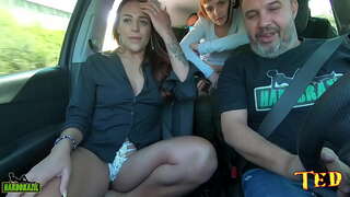 ̞�동차 전체,그리고 사랑을 가져오는 알몸에서 교통