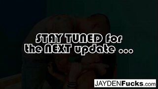 Гарачая брунэтка трахал сваю сяброўку