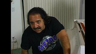 ���ೆಟ್ರೋ - Ron Jeremy ವೆನಿಸ್ ಬೀಚ್ - ದೃಶ್ಯ 4