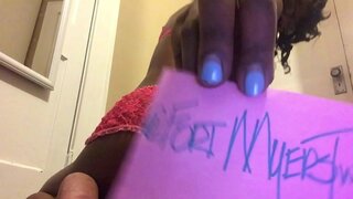 Slim Dikke Babe Toont Ze Klapt Hij Haar Booty Ook!