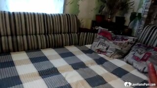 Неговата нова жена нека се ебе како и нејзиниот stepdaughter во тројка.