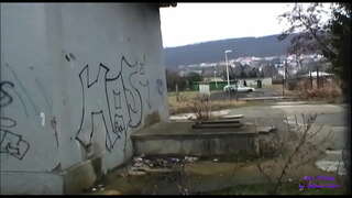 ���ುಡುಗಿ ಬಹಳ ಮೊನಚಾದ ಮತ್ತು ಅವಳು ಬಯಸಿದೆ ಫಕ್ ಈಗಿನಿಂದಲೇ ಸಹ ರಸ್ತೆ ಮೇಲೆ